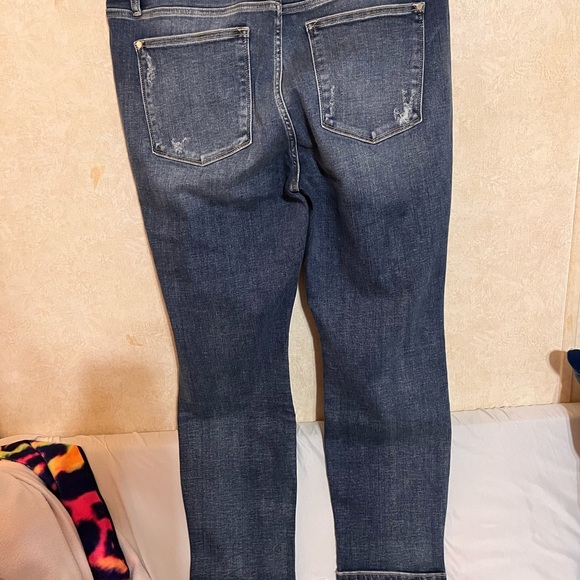 Judy Blues Medium Wash Mid Rise Cuffed Destroyed Boyfriend Jeans - Picture 2 of 5